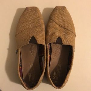 Women’s burlap TOMS